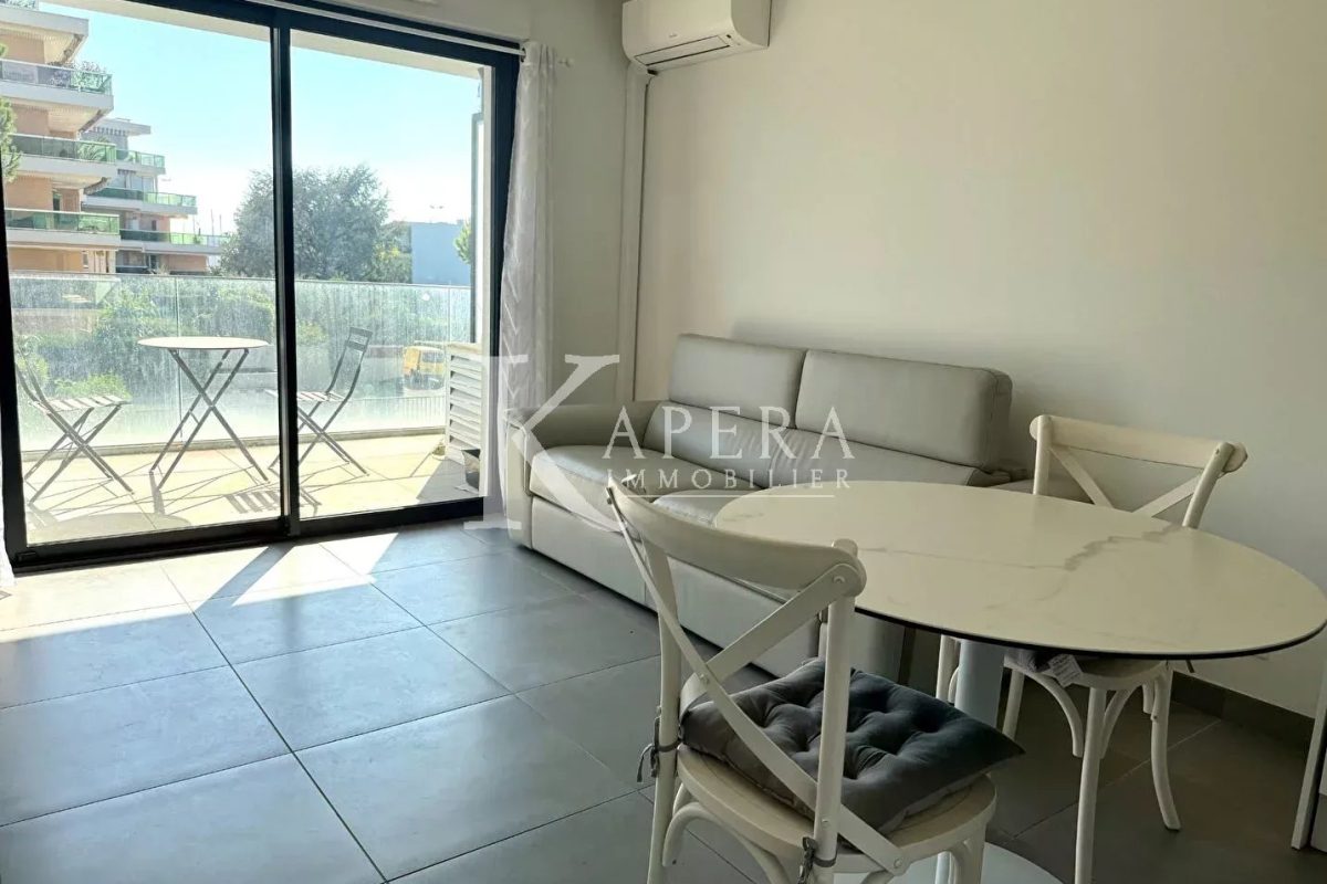 VENTE STUDIO 23M2 - SAINT LAURENT DU VAR/VESPINS - TERRASSE