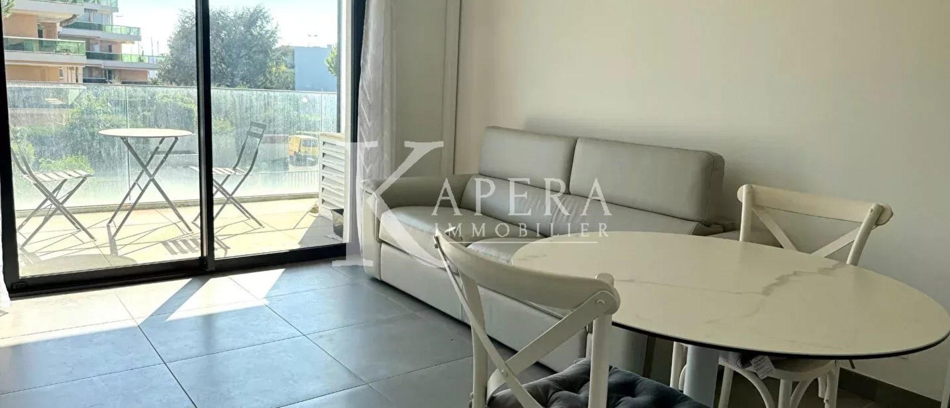 VENTE STUDIO 23M2 - SAINT LAURENT DU VAR/VESPINS - TERRASSE