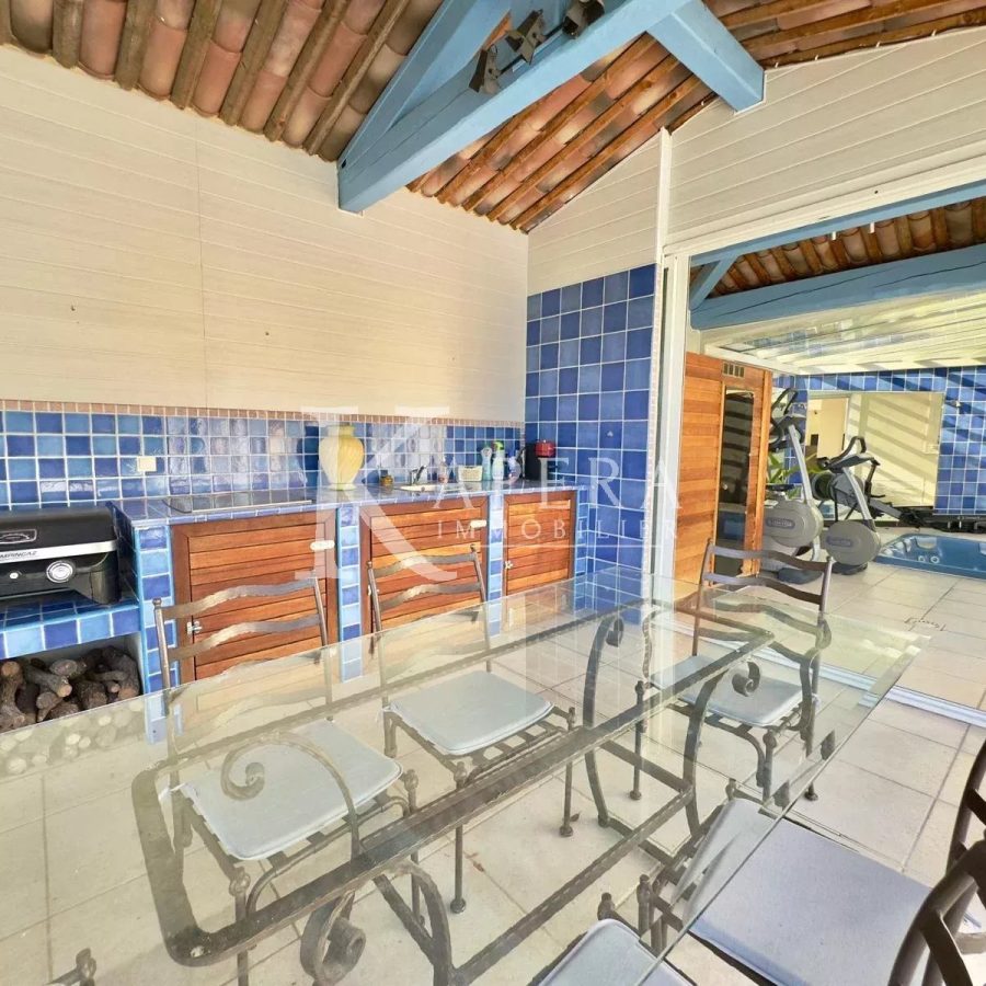 VENTE VILLA D'ARCHITECTE 6P 203M² DANS DOMAINE PRIVE - FALICON