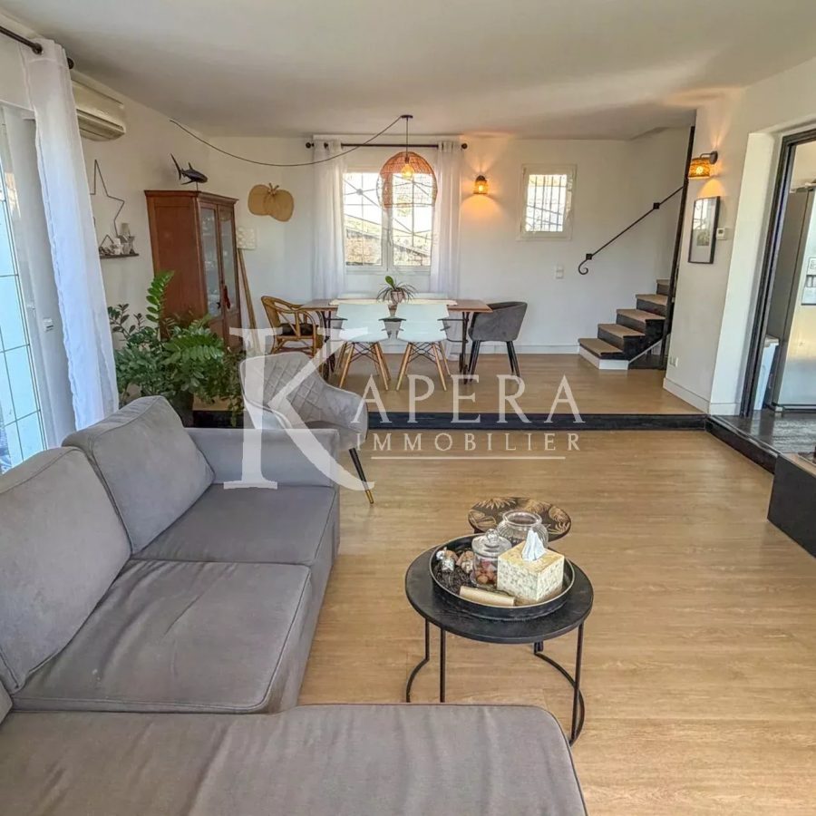 VENTE MAISON 8P 233M2 - CAGNES SUR MER/LES COLLETTES - PISCINE