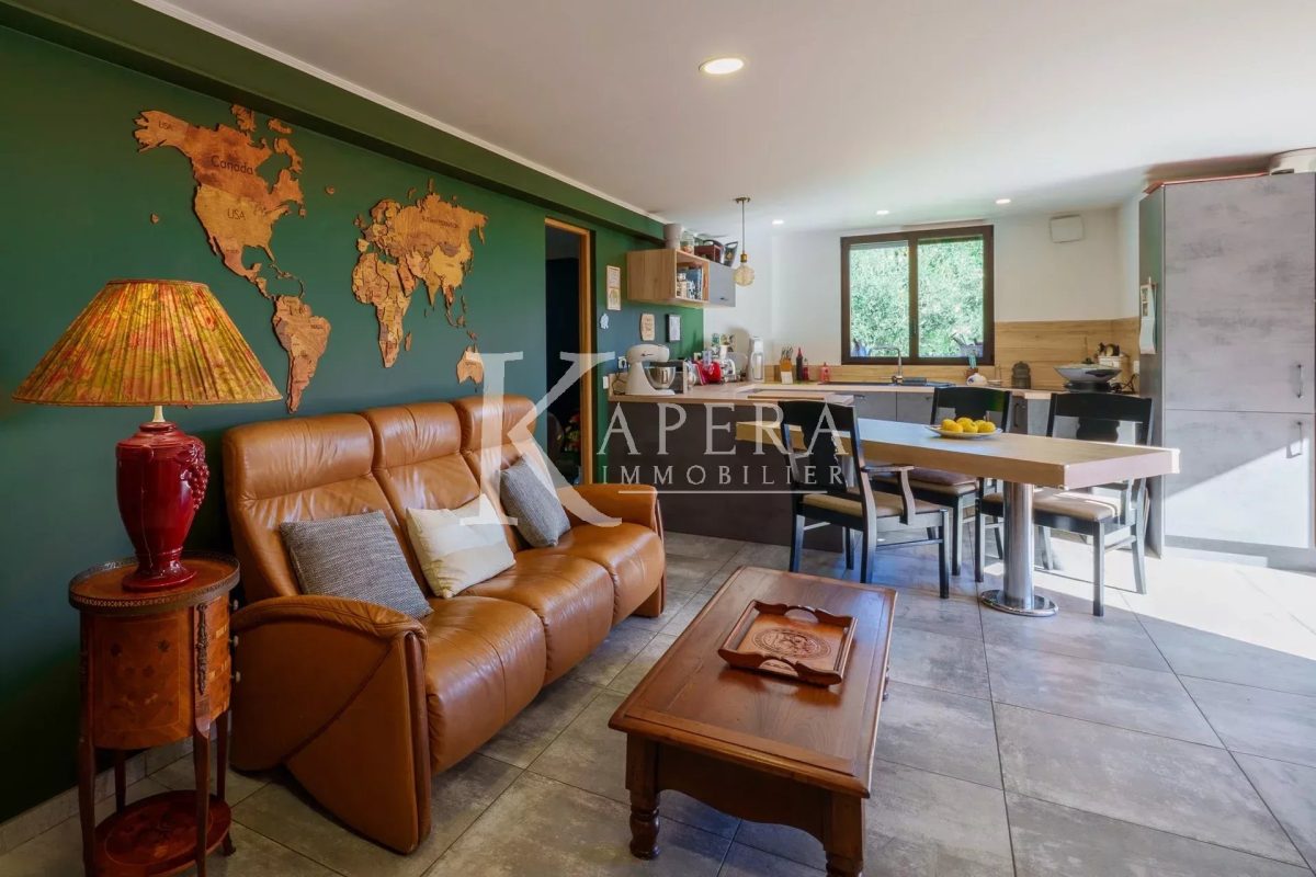 VENTE MAISON 9P 295M2 - FALICON - TERRAIN PISCINABLE