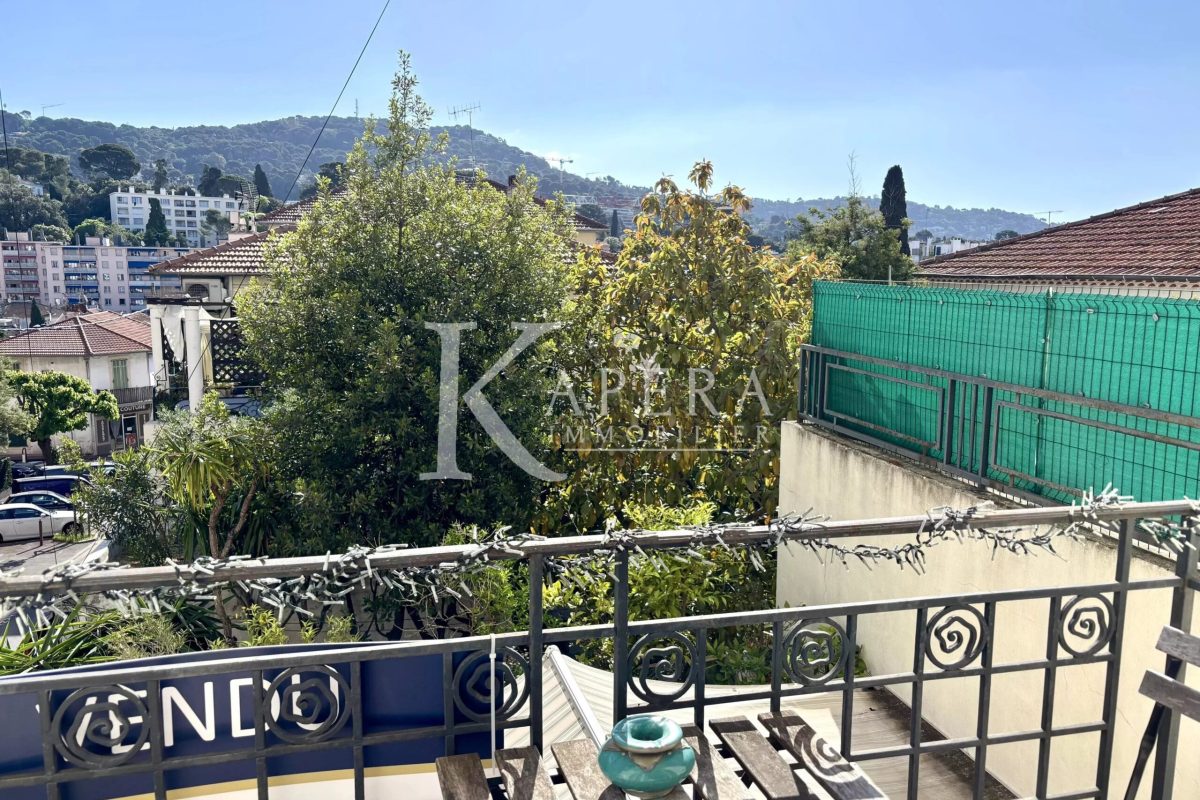 RARE - 2 PIECES 46M2 + BALCON - CAVE - BOURGEOIS