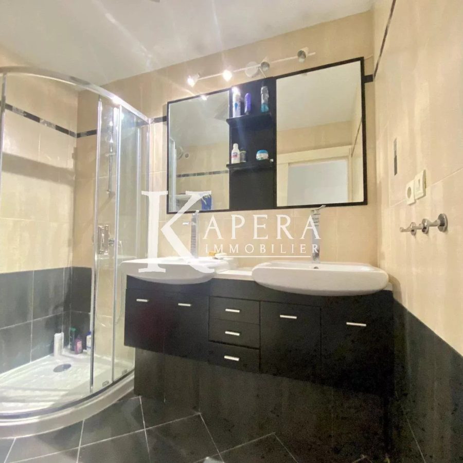 VENTE 3P 58M2 - NICE MADELEINE - PARKING - TERRASSE - CAVE