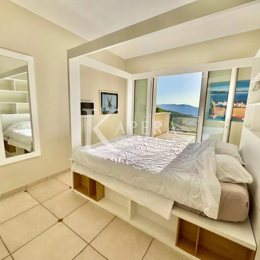 VENTE VILLA D'ARCHITECTE 6P 203M² DANS DOMAINE PRIVE - FALICON