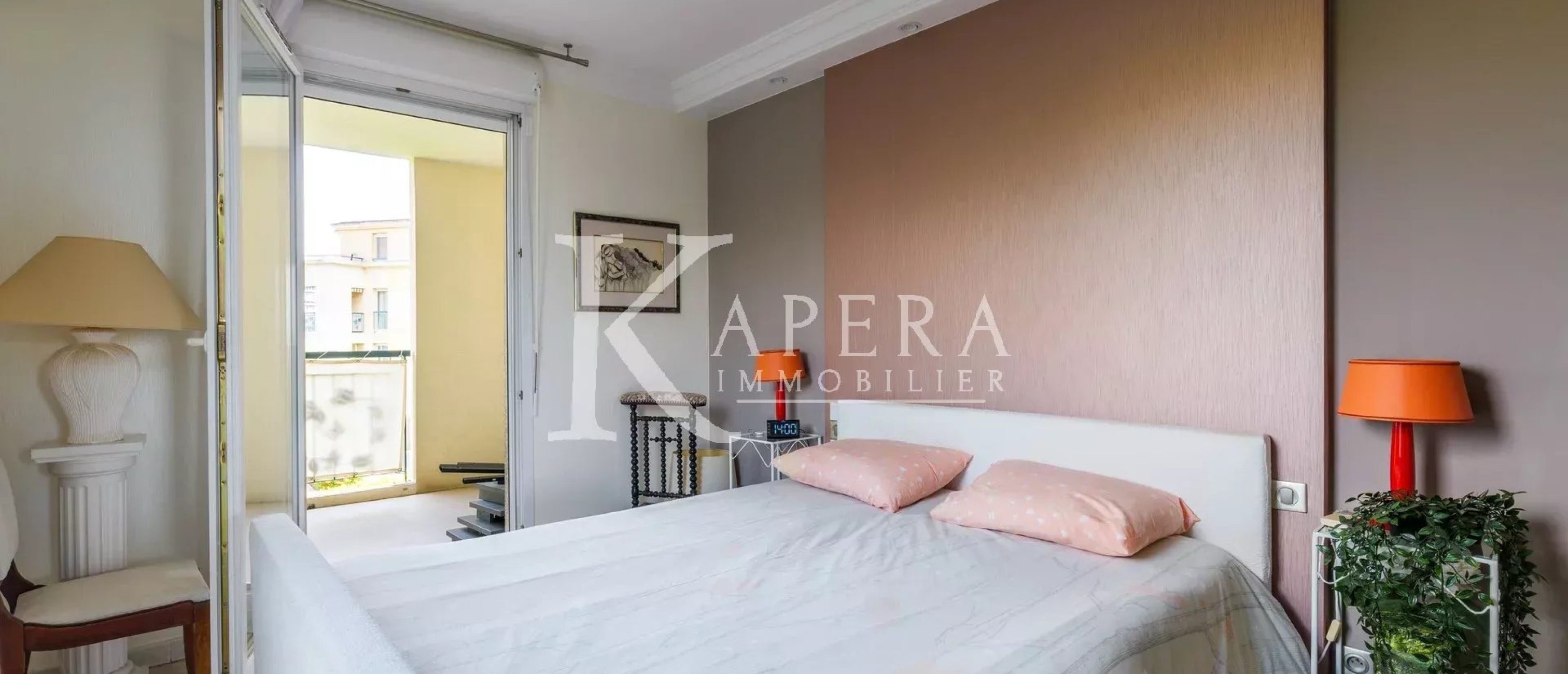 VENTE 3P 70M2 - SAINT LAURENT DU VAR/RASCAS - TERRASSE - GARAGE