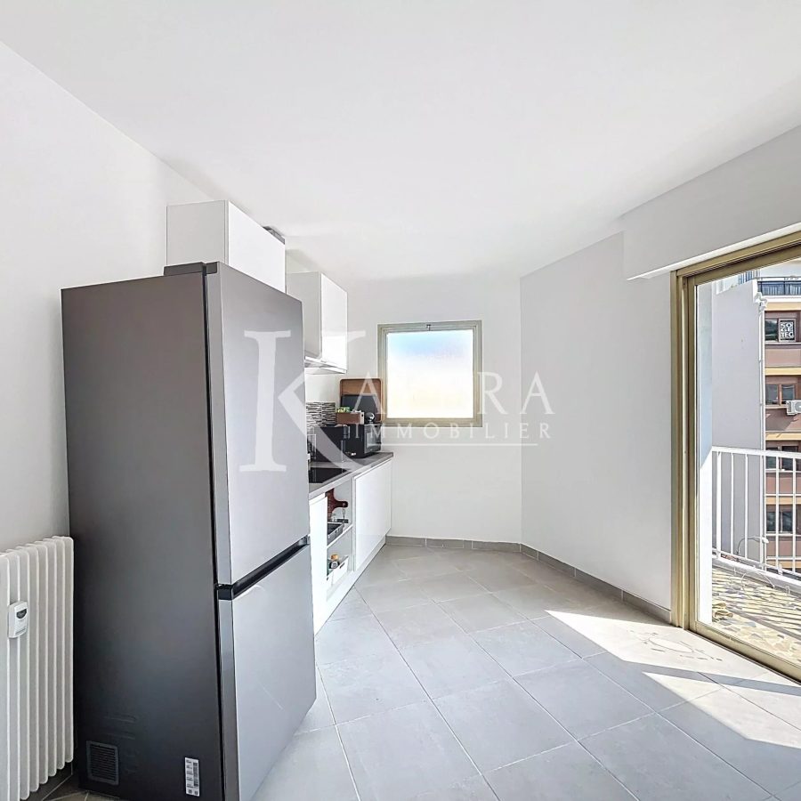 VENTE 2P 62M2 - CAGNES SUR MER CENTRE - BALCON