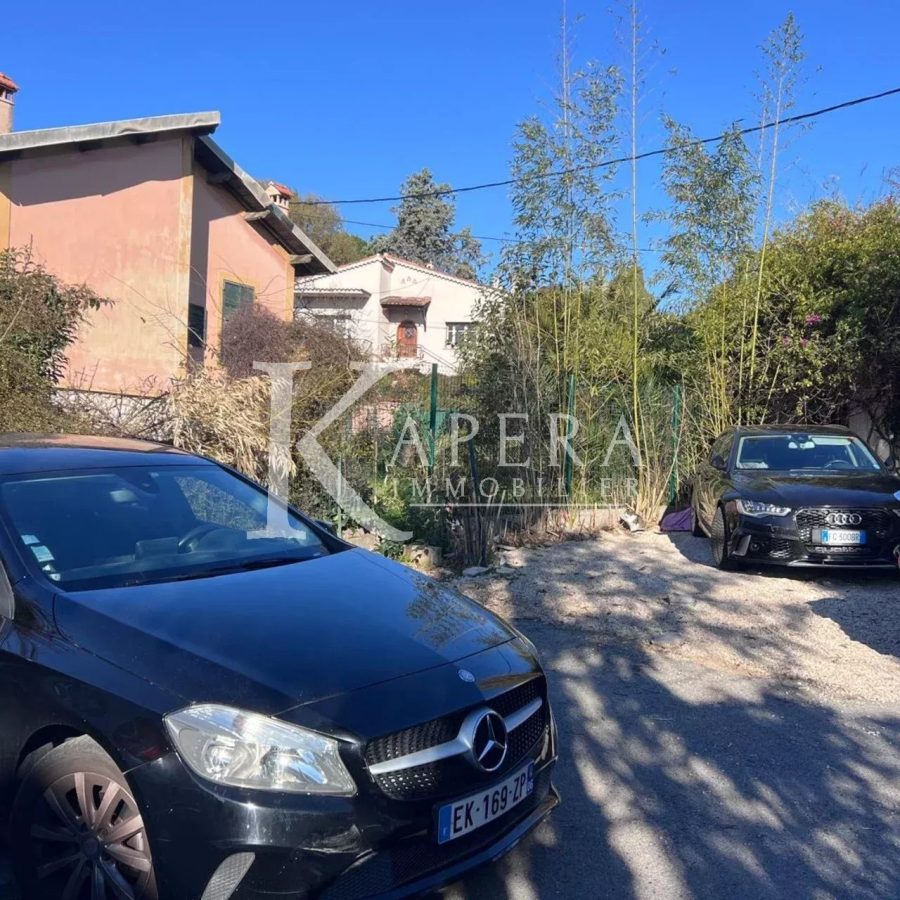 VENTE MAISON FAMILIALE 6P 163M2 - CAGNES SUR MER/ BREGUIERES - BEAU TERRAIN - CALME