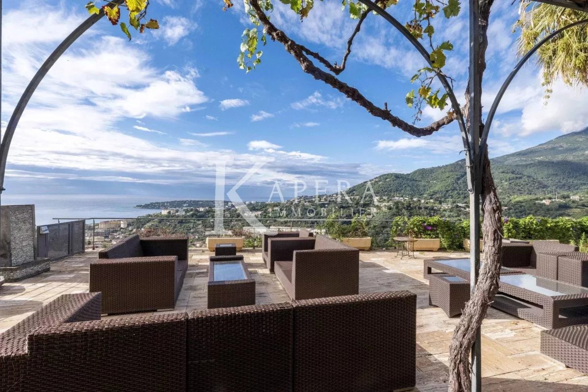 VENTE VILLA 7P 335M² - MENTON - VUE PANORAMIQUE MER ET MONTAGNES