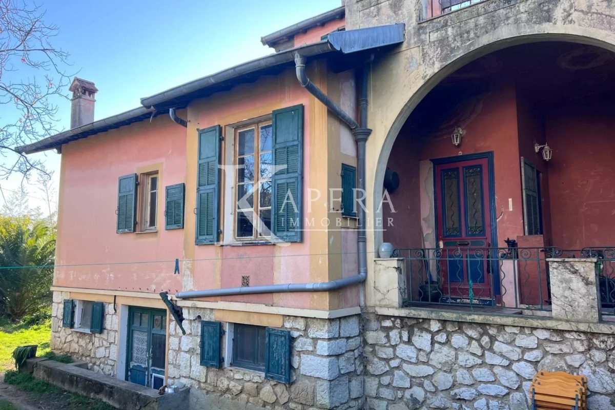 VENTE MAISON FAMILIALE 6P 163M2 - CAGNES SUR MER/ BREGUIERES - BEAU TERRAIN - CALME
