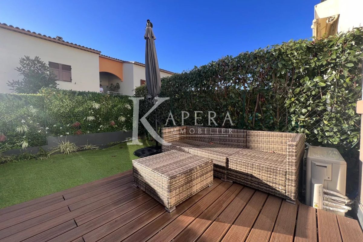 LOCATION MAISON 4P - VILLENEUVE LOUBET - TERRASSE 20M2 - PARKING