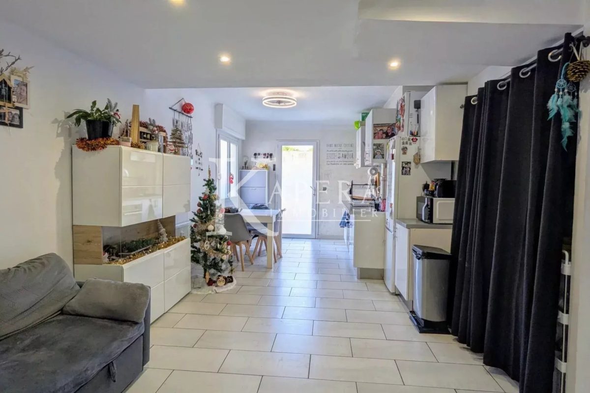 VENTE 5P 180M2 - ST LAURENT DU VAR/GARE - REZ DE JARDIN