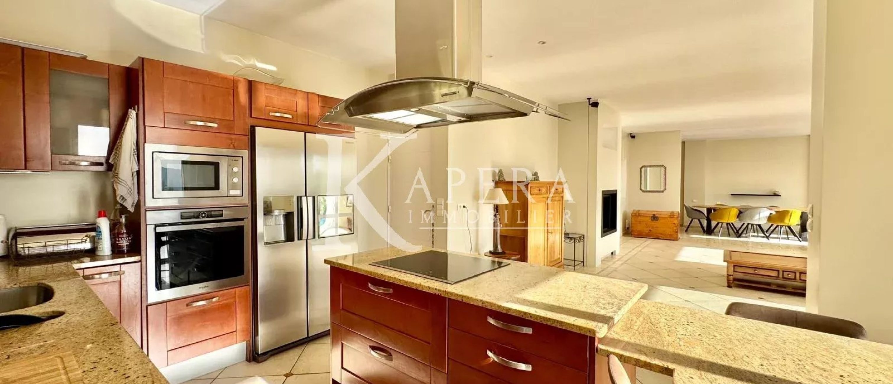 VENTE VILLA D'ARCHITECTE 6P 203M² DANS DOMAINE PRIVE - FALICON