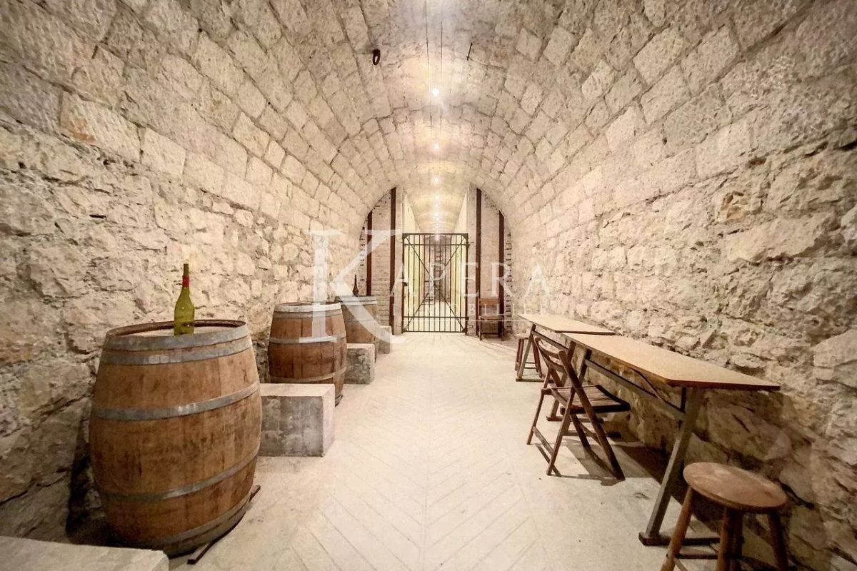 VENTE 4P 167M2 - NICE CARABACEL - PALAIS BOURGEOIS