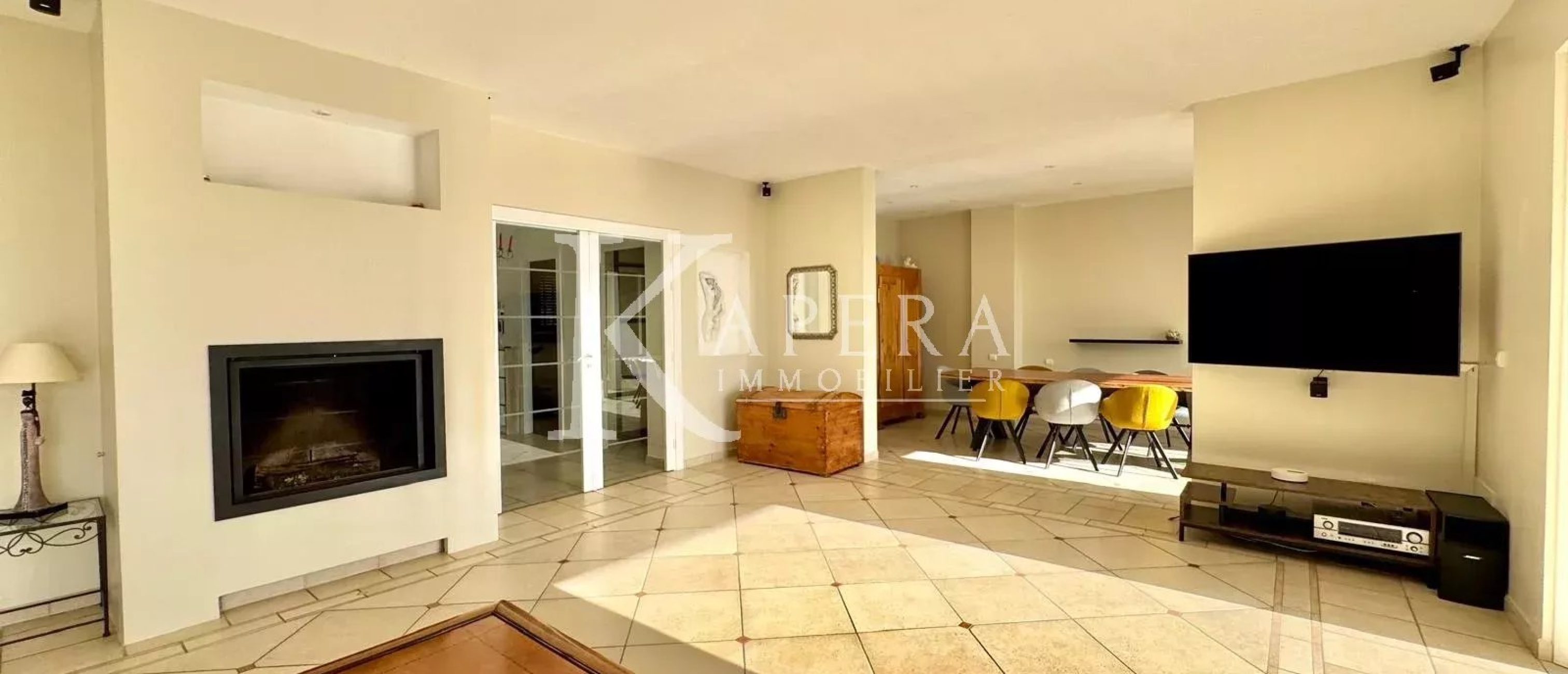 VENTE VILLA D'ARCHITECTE 6P 203M² DANS DOMAINE PRIVE - FALICON