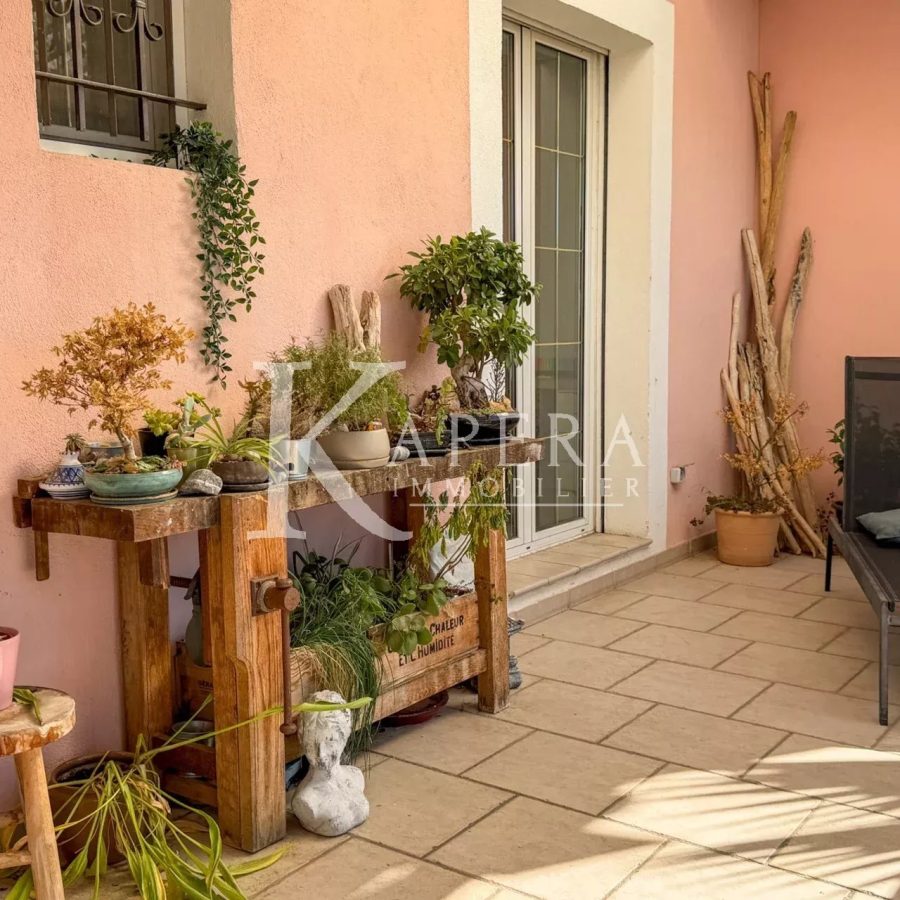 VENTE MAISON 8P 233M2 - CAGNES SUR MER/LES COLLETTES - PISCINE