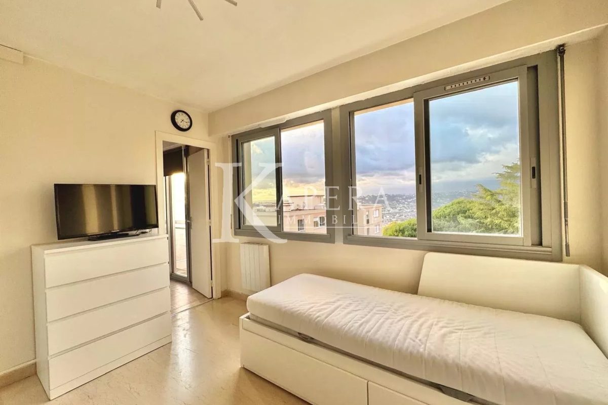 LOCATION STUDIO MEUBLE 20M2 - NICE CORNICHE FLEURIE  - CALME - DERNIER ETAGE