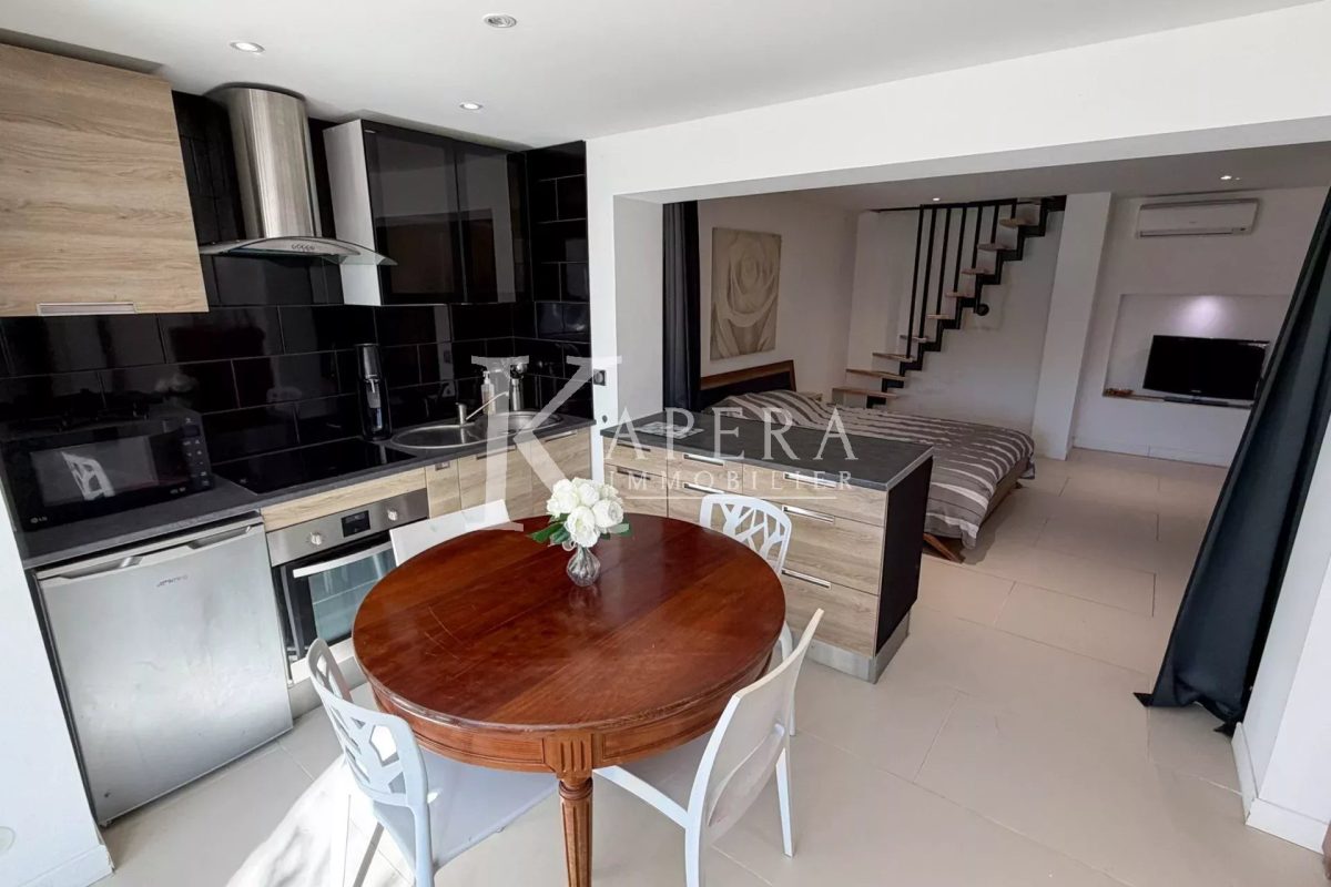 VENTE MAISON 8P 233M2 - CAGNES SUR MER/LES COLLETTES - PISCINE