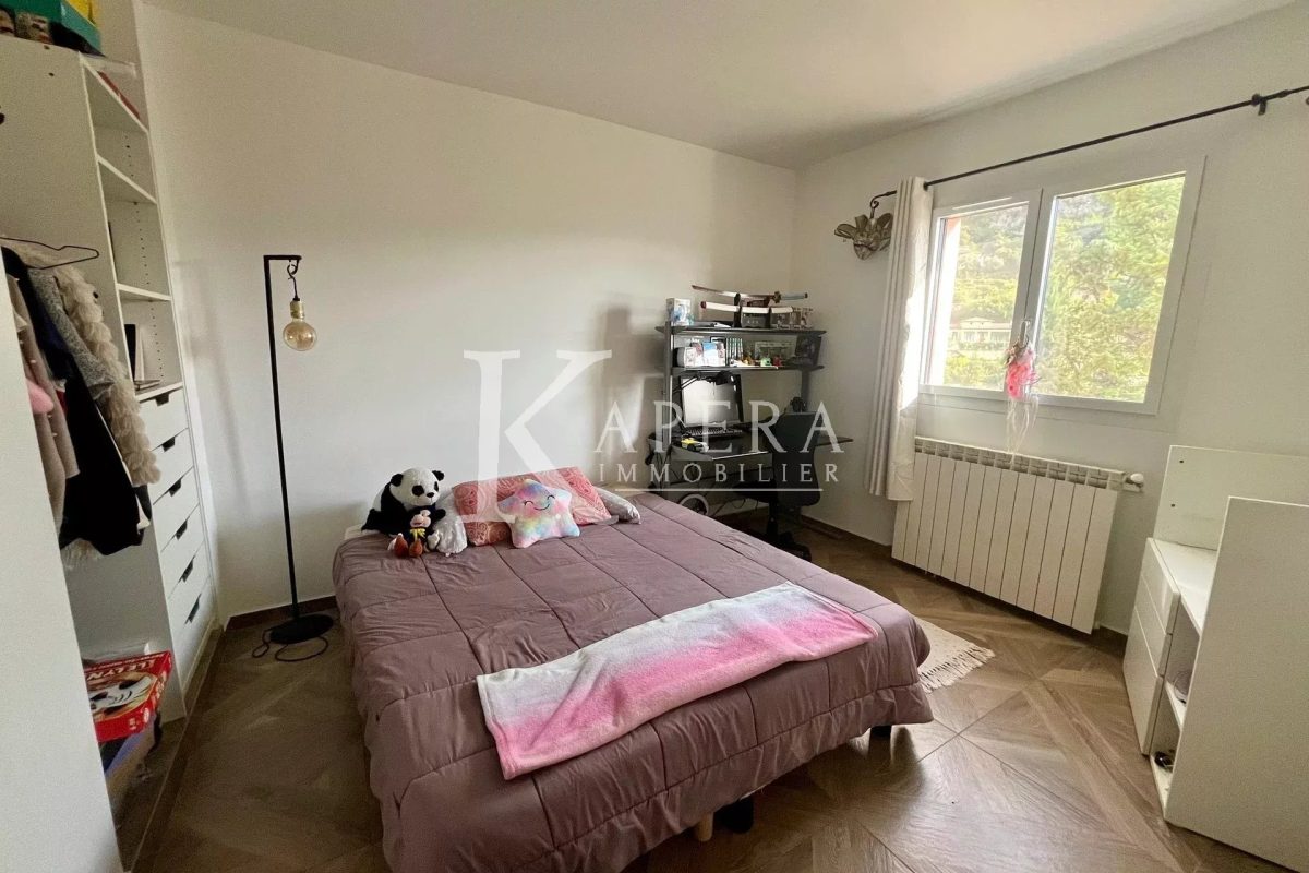 VENTE MAISON 9P 295M2 - FALICON - TERRAIN PISCINABLE