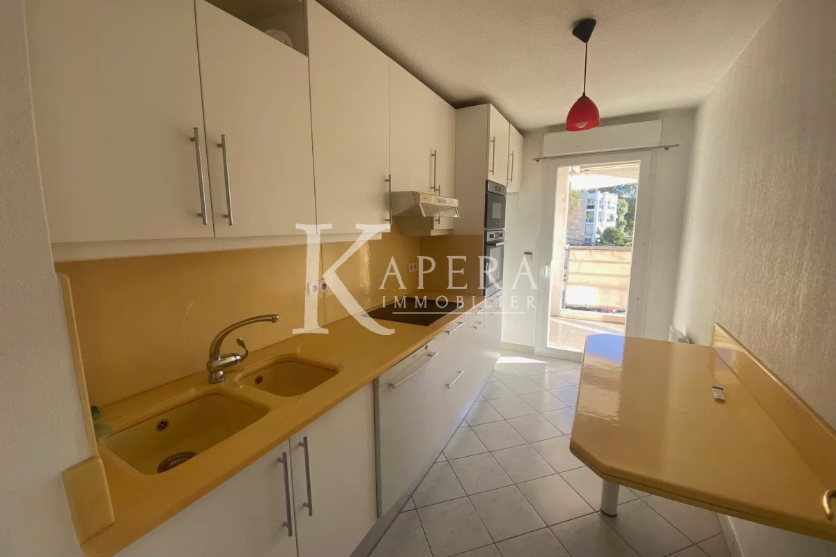 VENTE 3P 71M2 - CENTRE CAGNES SUR MER - TERRASSE - GARAGE