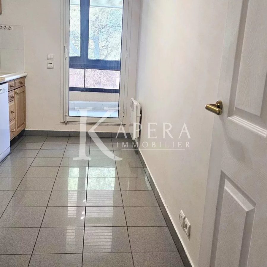 VENTE 3P 103M2 - PORT SAINT LAURENT DU VAR - TERRASSE