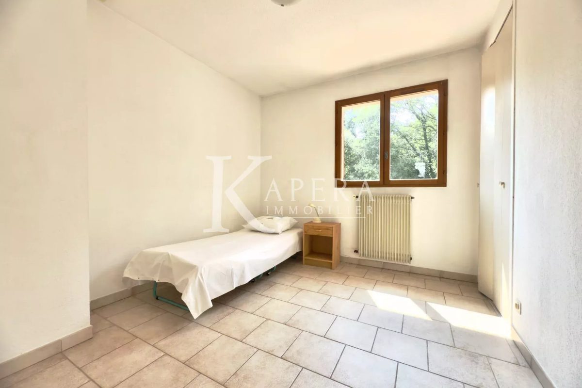 LOCATION MAISON - VALBONNE ILE VERTE- GARAGE-JARDIN-PISCINE