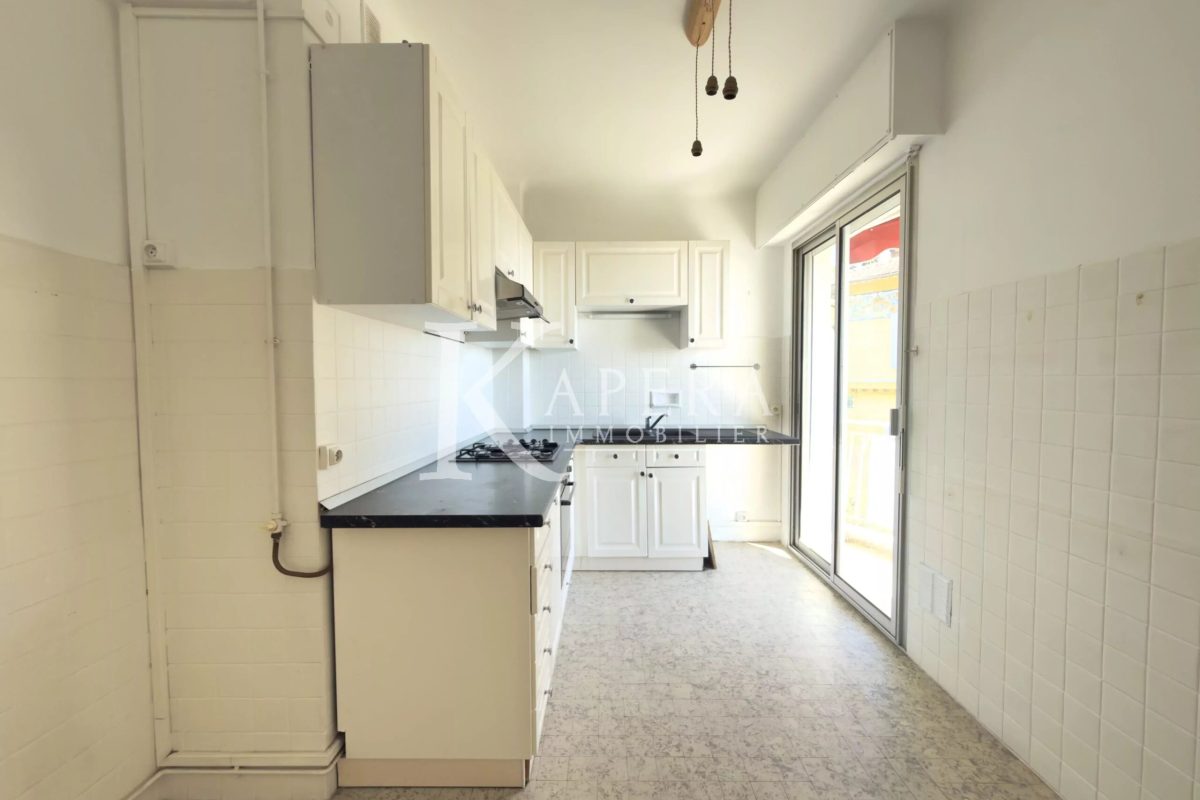 VENTE 3P - NICE MONT BORON- VUE MER - GARAGE - CAVE