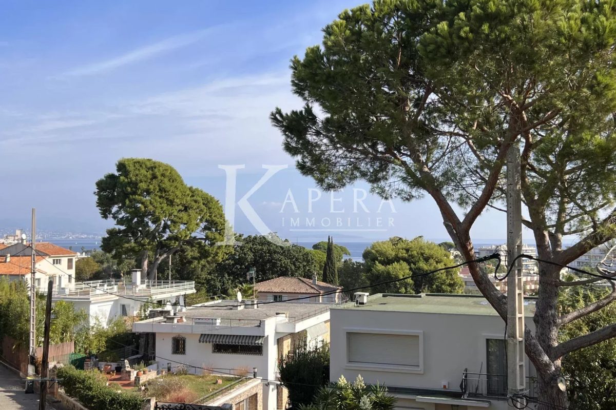 LOCATION 4P 98m2 -ANTIBES ROSTAGNE- VUE MER-GARAGE