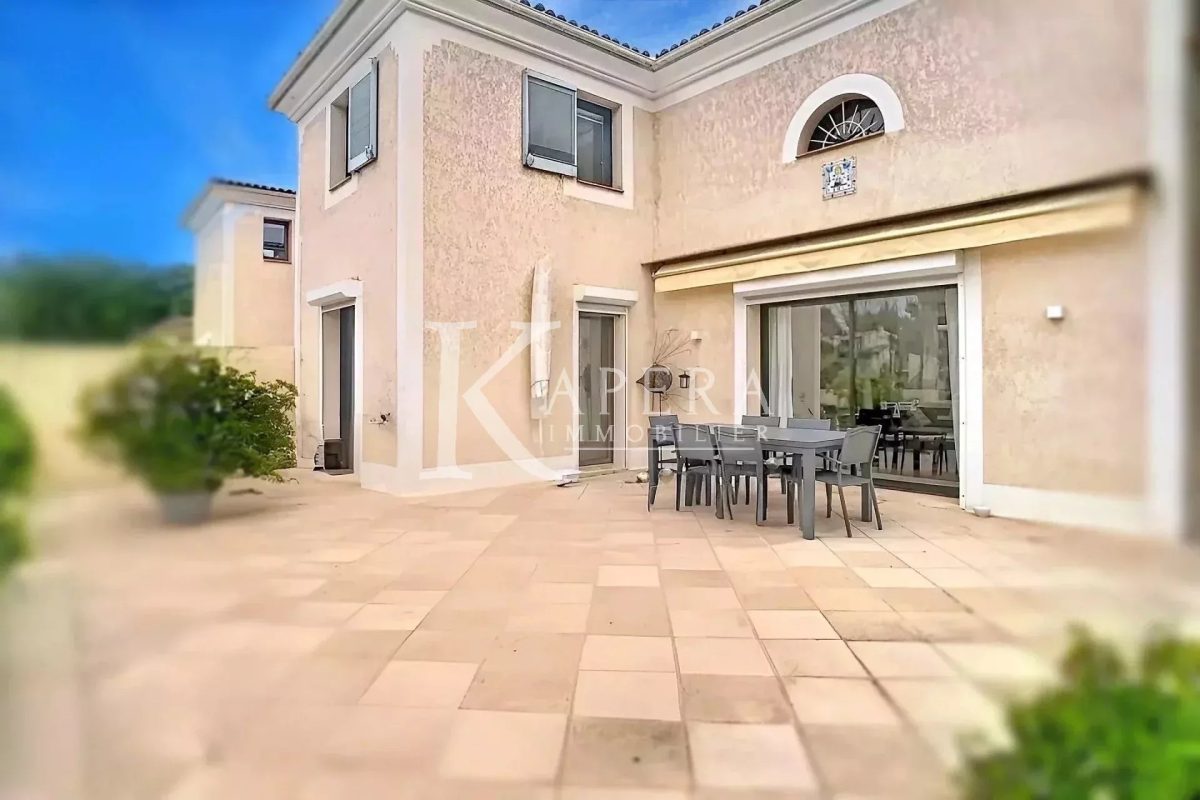 EN VENTE MAISON 5P 105M2 - DOMAINE LES HAUTS DE VAUGRENIER