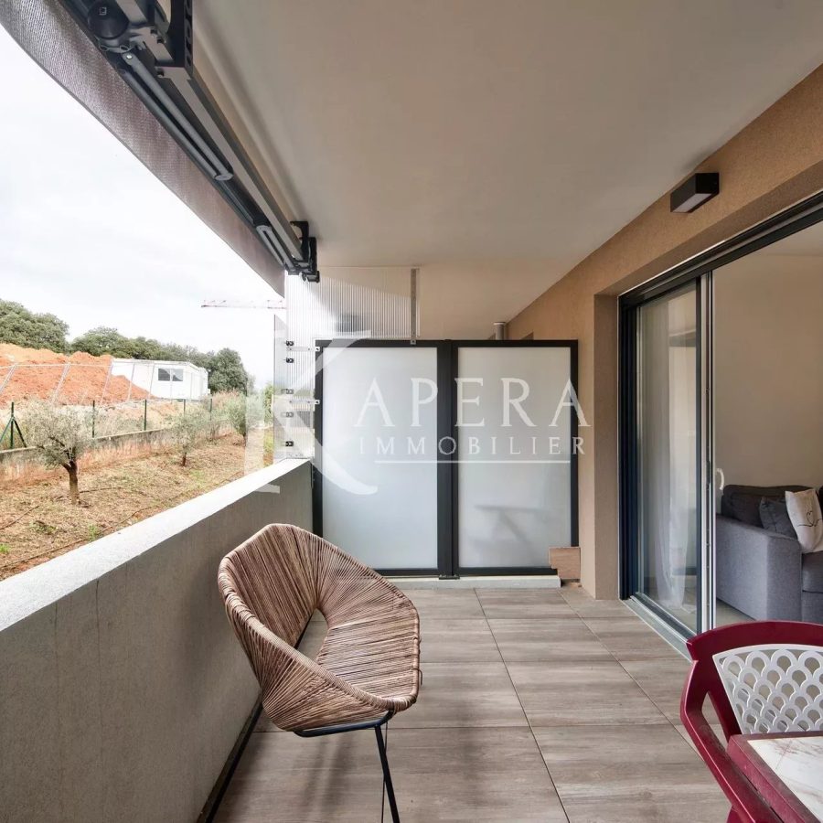 VENTE 2P 41M² - SAINT LAURENT DU VAR/LES PUGETS - TERRASSE - PARKING