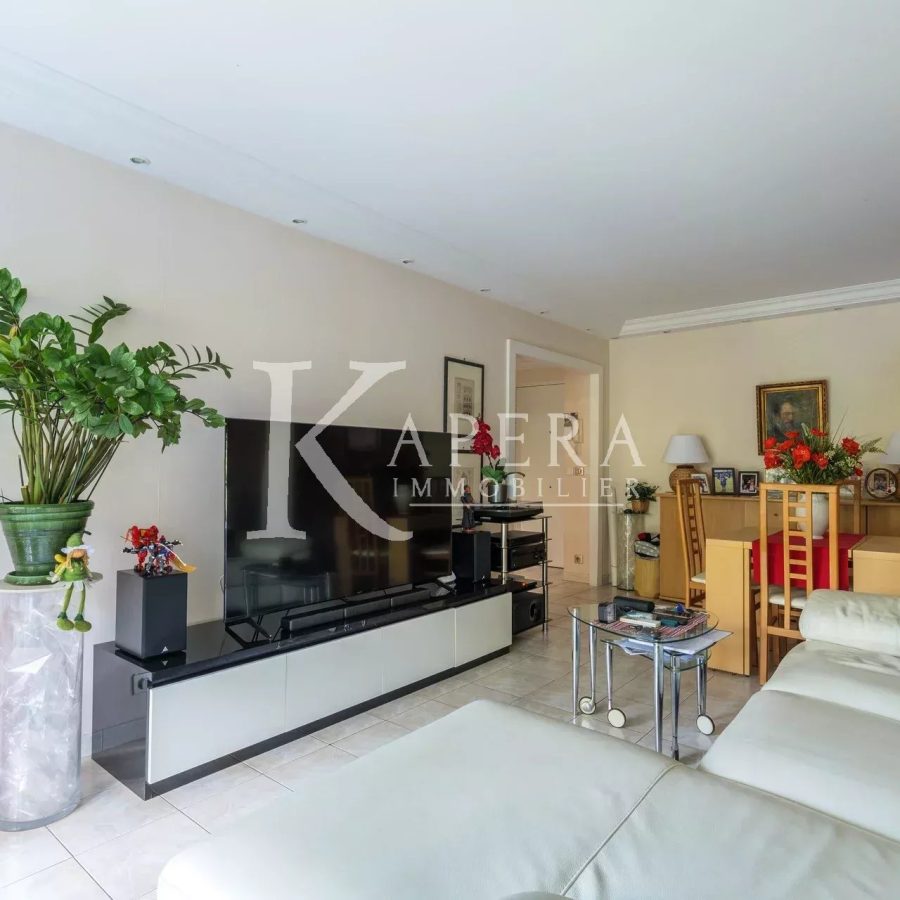 VENTE 3P 70M2 - SAINT LAURENT DU VAR/RASCAS - TERRASSE - GARAGE