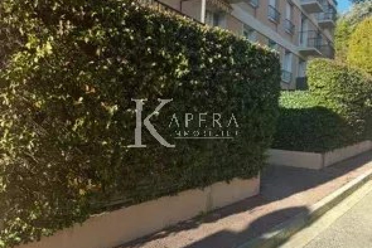 VENTE 2P 31M2 - VILLENEUVE-LOUBET/FERRAYONNES - REZ DE JARDIN - PARKING