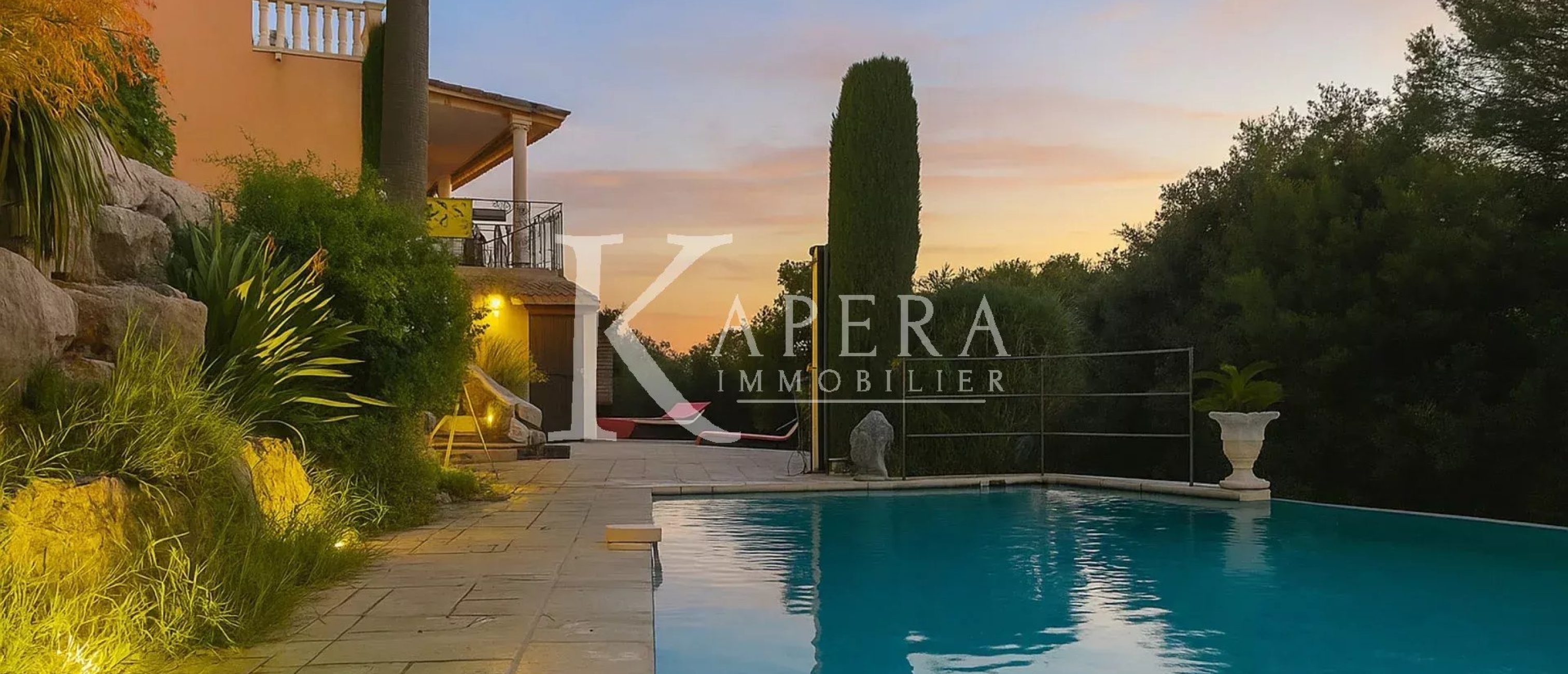 VENTE MAISON 8P 233M2 - CAGNES SUR MER/LES COLLETTES - PISCINE