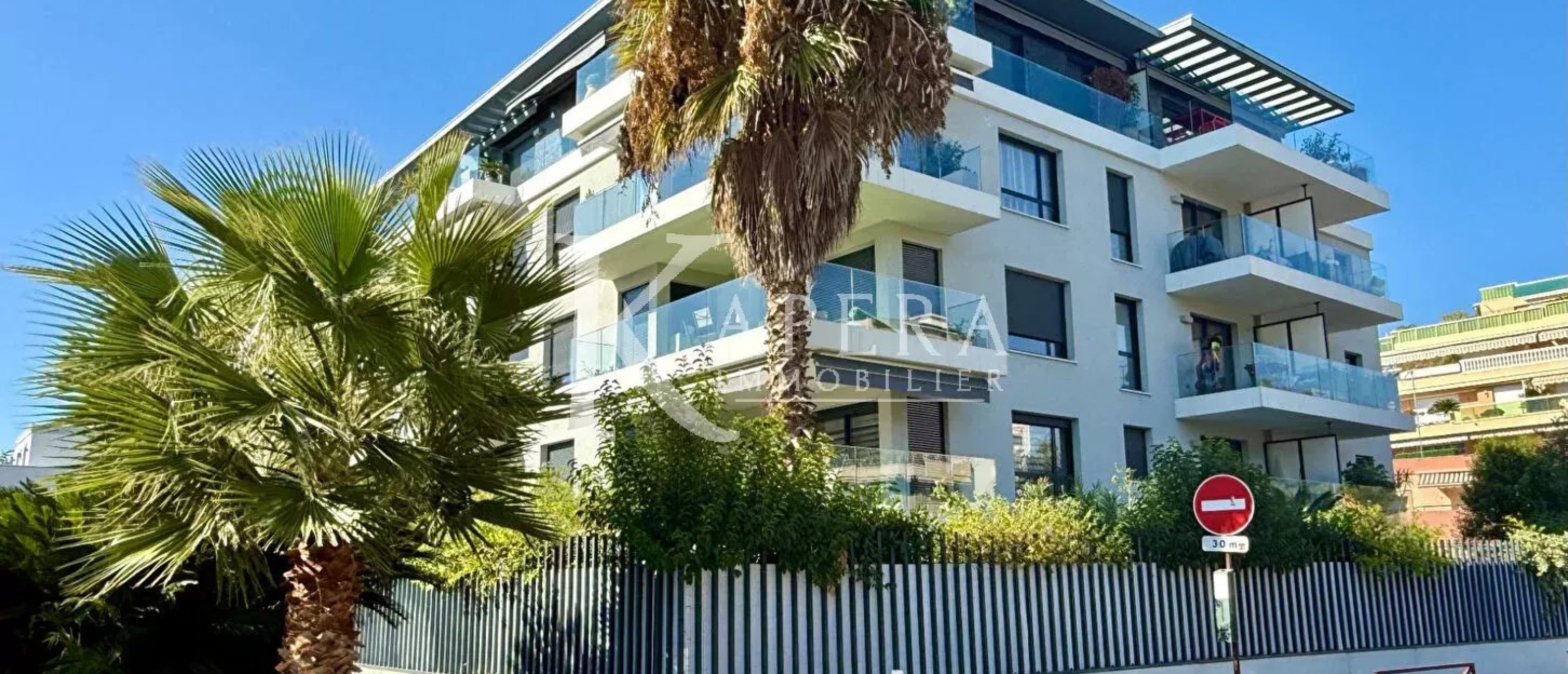 VENTE STUDIO 23M2 - SAINT LAURENT DU VAR/VESPINS - TERRASSE