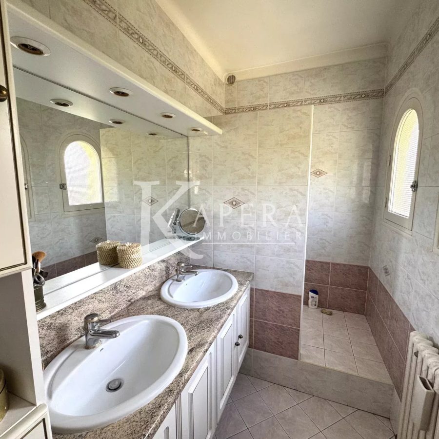 VENTE MAISON 215M2 + dépendance - PISCINABLE + COS Dispo - CALME ABSOLU - CAMPONS