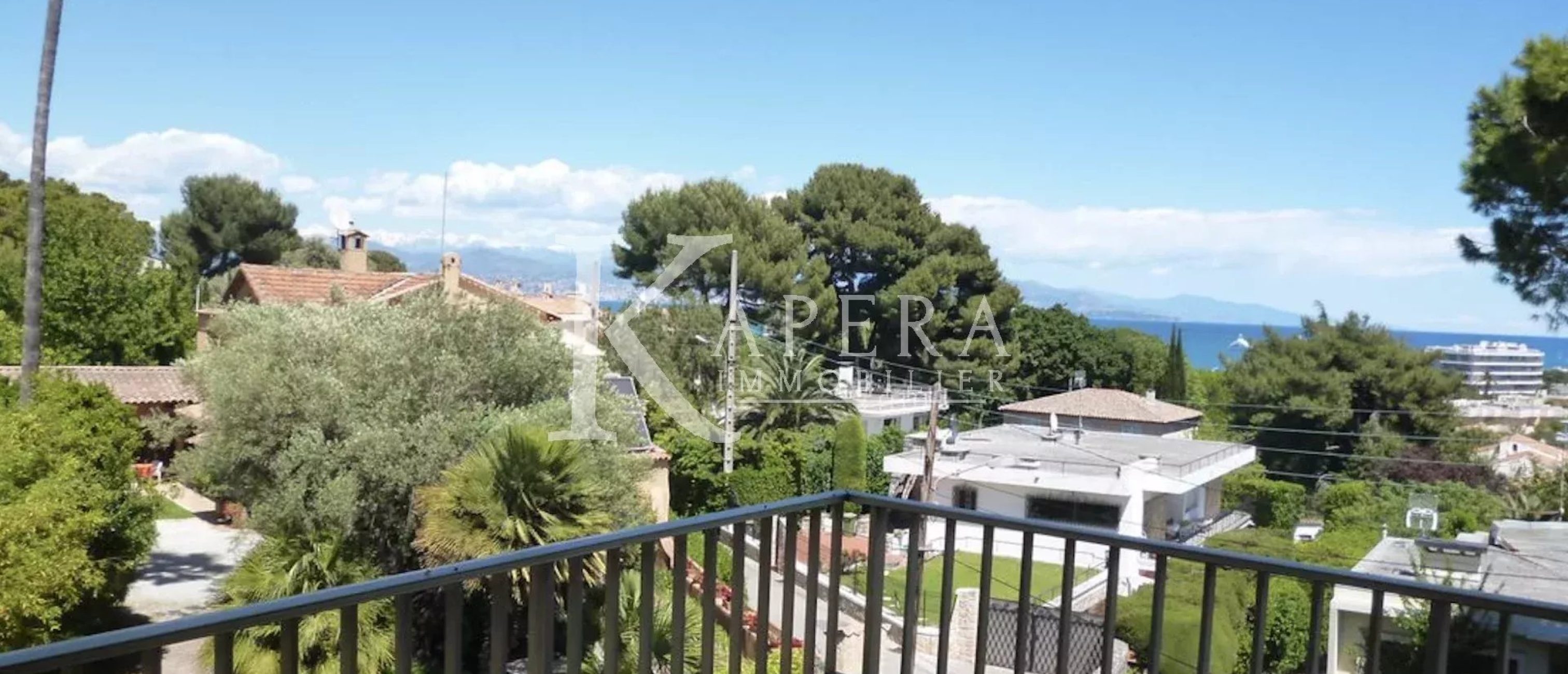 LOCATION 4P 98m2 -ANTIBES ROSTAGNE- VUE MER-GARAGE
