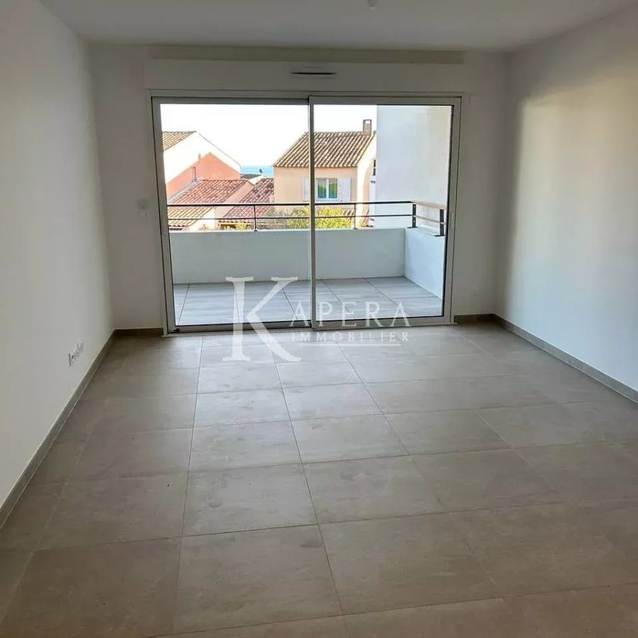 VENTE 3P 67M2 - VILLENEUVE LOUBET/VAUGRENIER - DOUBLE GARAGE - TERRASSE