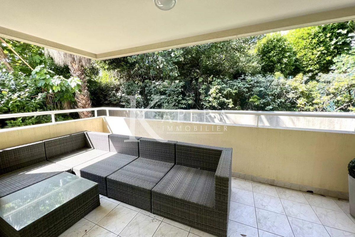 LOCATION VIDE 3 PIECES 75m2 - ANTIBES ILETTE - VUE MER-GARAGE