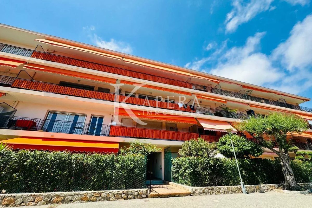 VENTE GRAND F1 36 M² - ROQUEBRUNE-CAP-MARTIN / 2ÈME HAMEAU - TERRASSE - DERNIER ETAGE AVEC TERRASSE