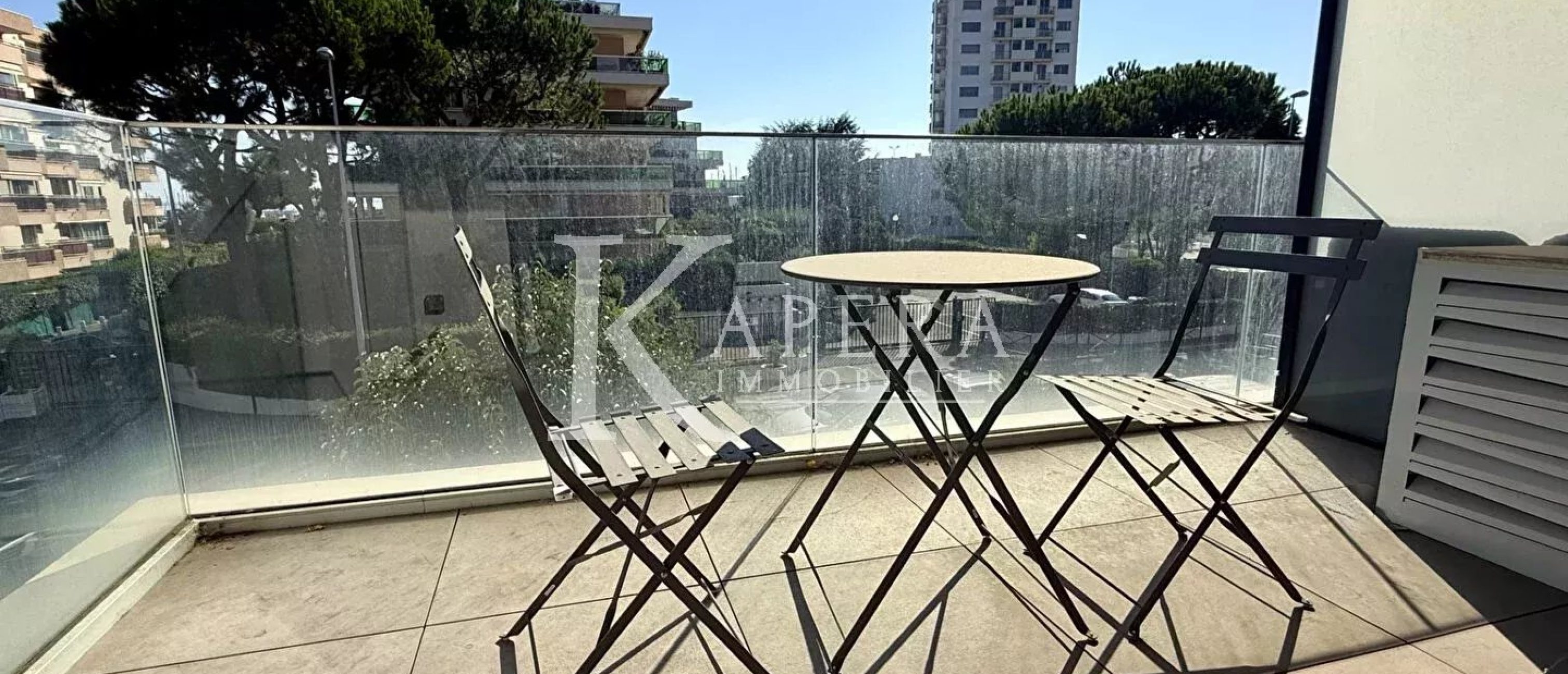 VENTE STUDIO 23M2 - SAINT LAURENT DU VAR/VESPINS - TERRASSE