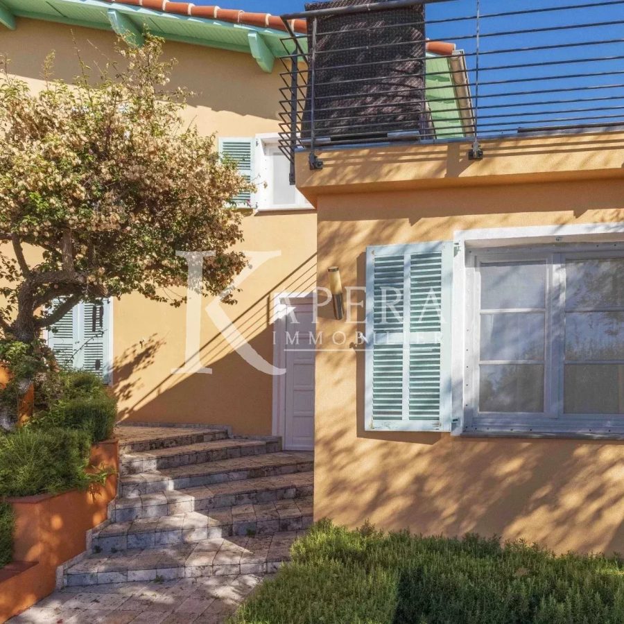 VENTE VILLA 7P 335M² - MENTON - VUE PANORAMIQUE MER ET MONTAGNES