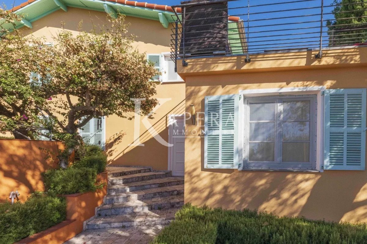 VENTE VILLA 7P 335M² - MENTON - VUE PANORAMIQUE MER ET MONTAGNES