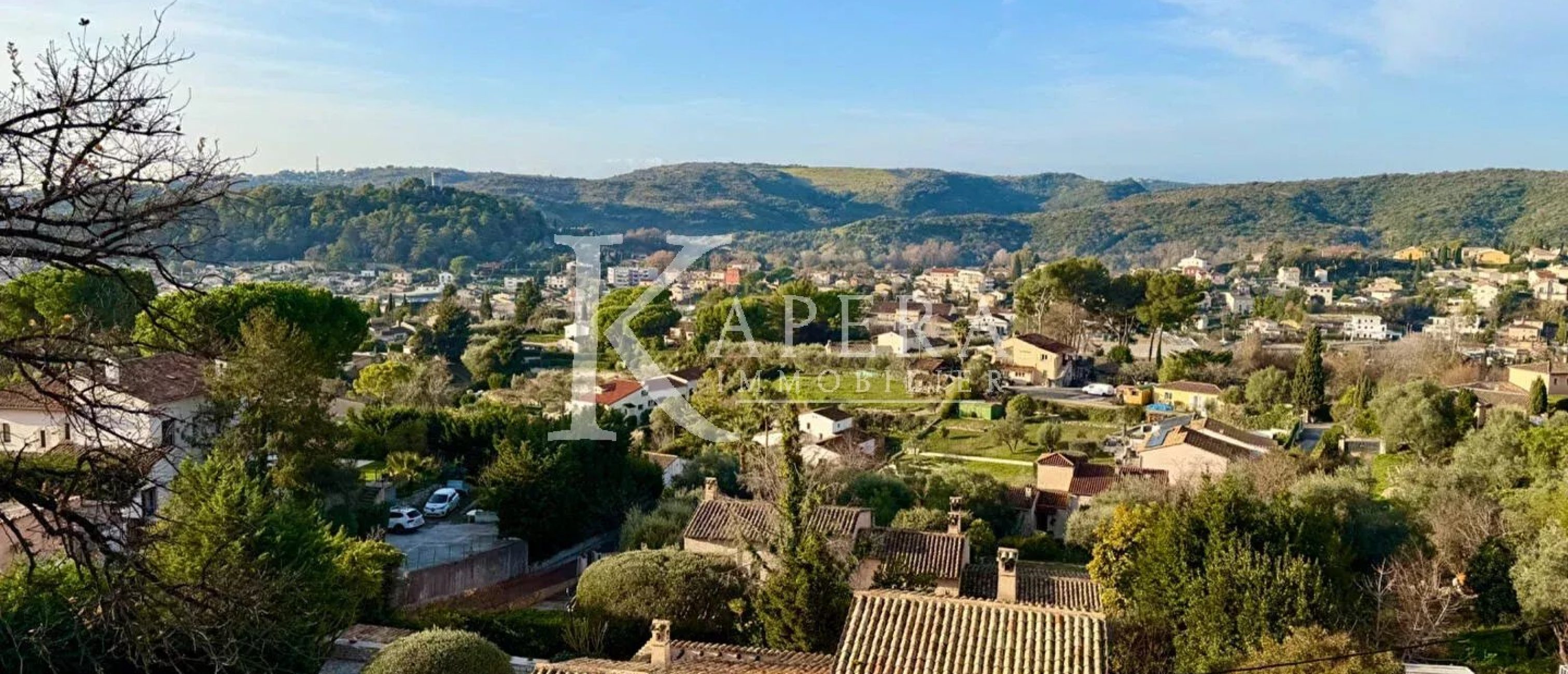 VENTE 2P 42,76M2 - CAGNES SUR MER/L'HUBAC - DOUBLE GARAGE - TERRASSE