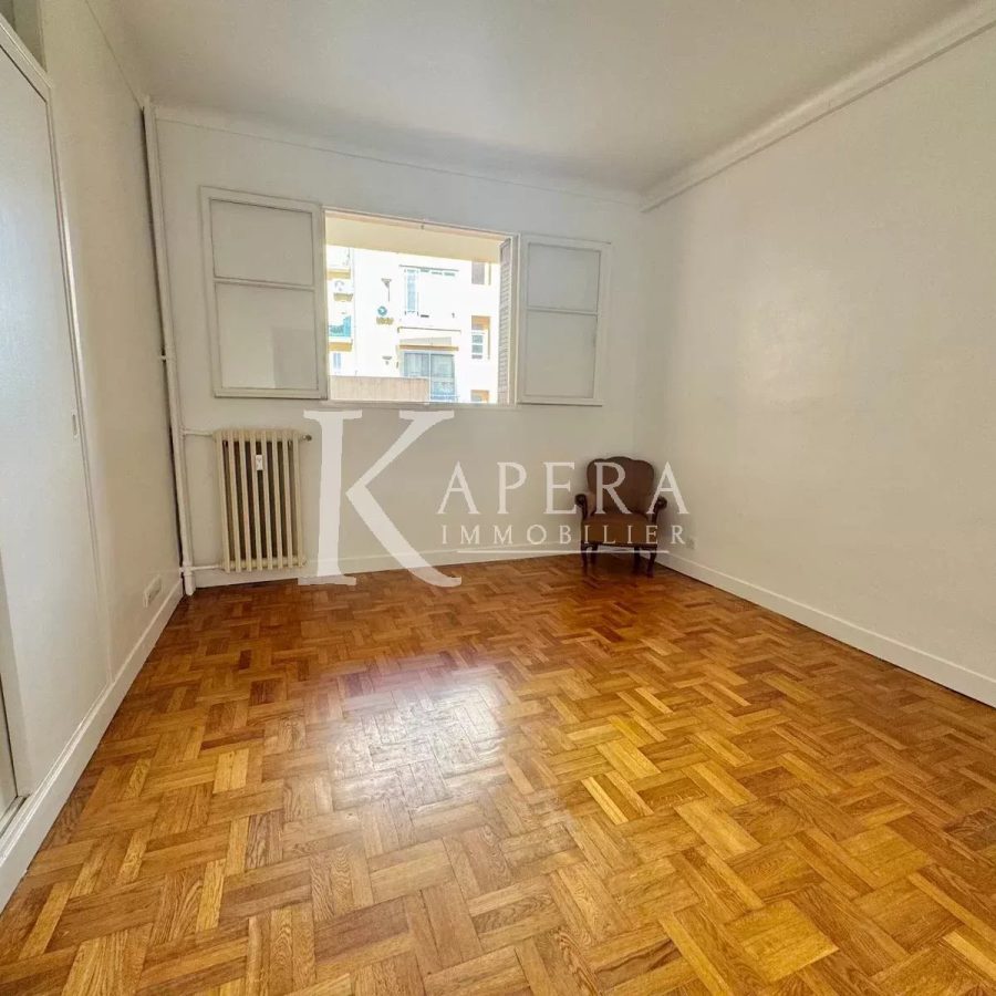 LOCATION MEUBLEE 3P TRAVERSANT 57M² - NICE RIQUIER - BALCON - CAVE