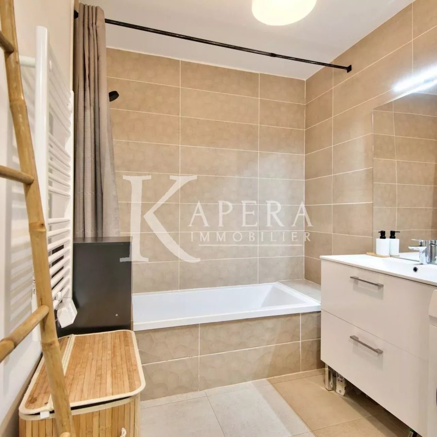 VENTE 2P 41M² - SAINT LAURENT DU VAR/LES PUGETS - TERRASSE - PARKING