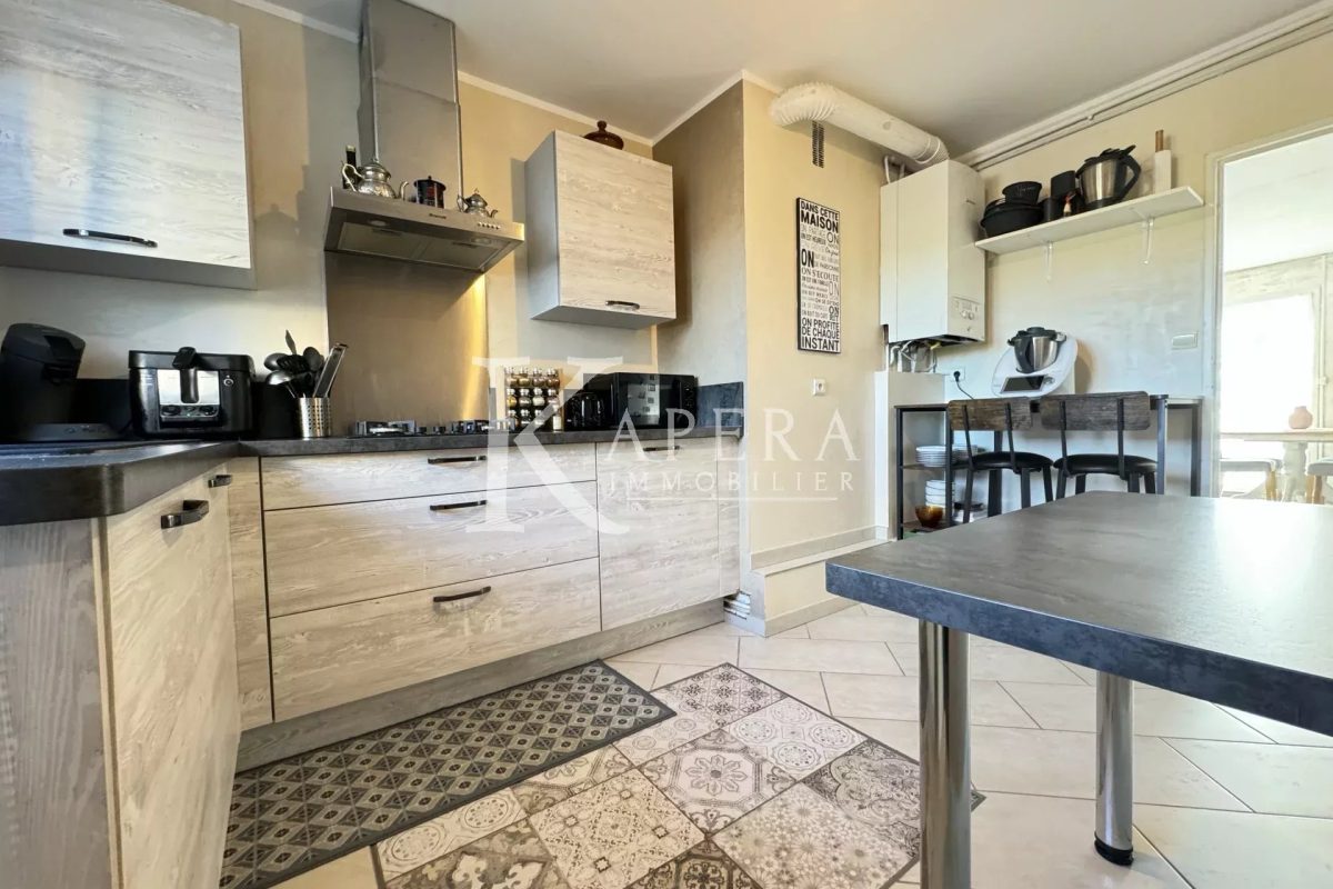 LOCATION 3P MEUBLE 67M² - ANTIBES - TERRASSE - PARKING