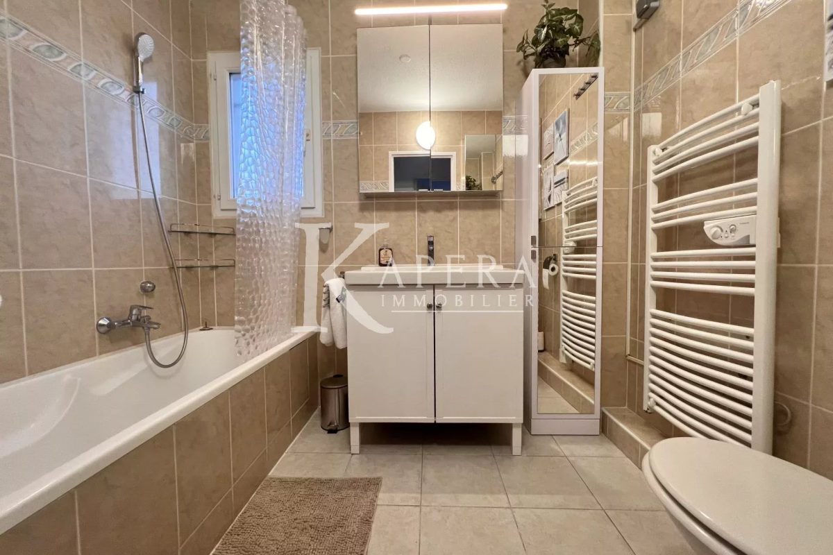 LOCATION VILLA 5P- VALBONNE-PISCINE