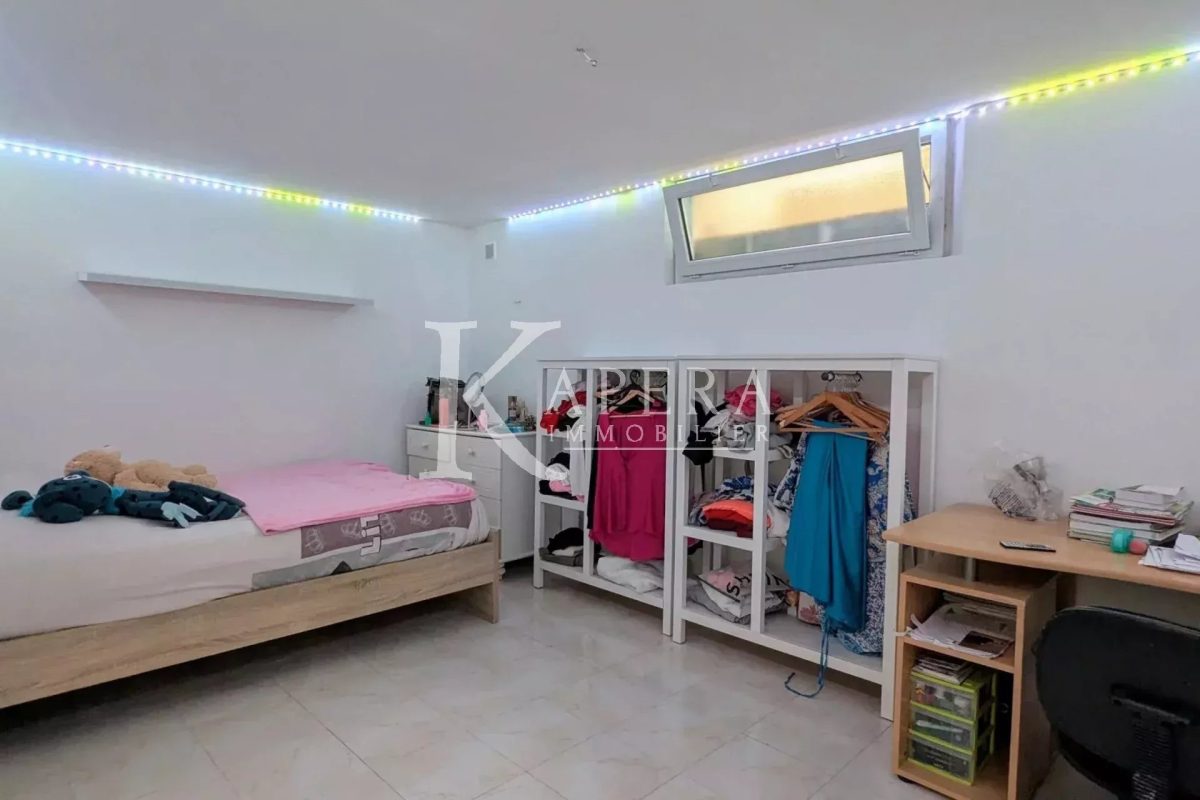 VENTE 5P 180M2 - ST LAURENT DU VAR/GARE - REZ DE JARDIN