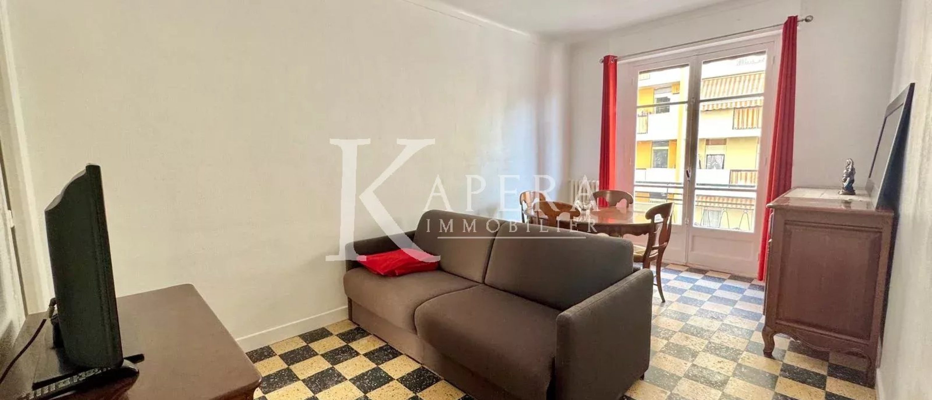 LOCATION MEUBLEE 3P TRAVERSANT 57M² - NICE RIQUIER - BALCON - CAVE