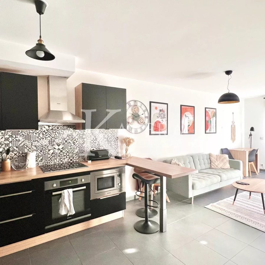 LOCATION MAISON 4P - VILLENEUVE LOUBET - TERRASSE 20M2 - PARKING