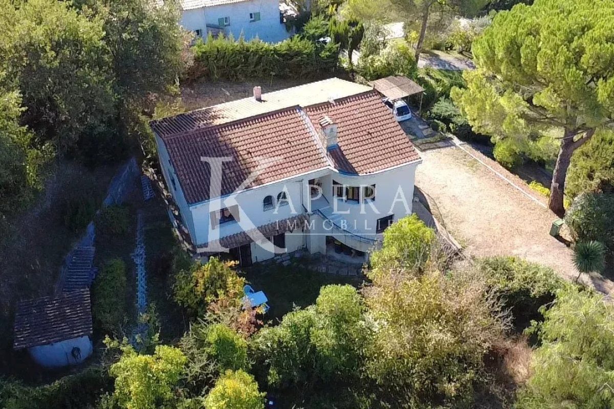 VENTE MAISON 215M2 + dépendance - PISCINABLE + COS Dispo - CALME ABSOLU - CAMPONS